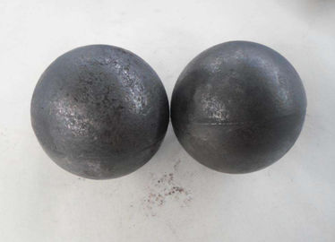 中国 鋳造物は鋼球を鉱石/鉱山のための16mm - 110mmのサイズによって転がされた粉砕の鋼球造りました サプライヤー