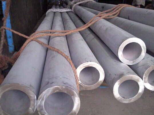 12X18H10Tスケジュール40のステンレス鋼の管、石油のための継ぎ目が無いステンレス製の管