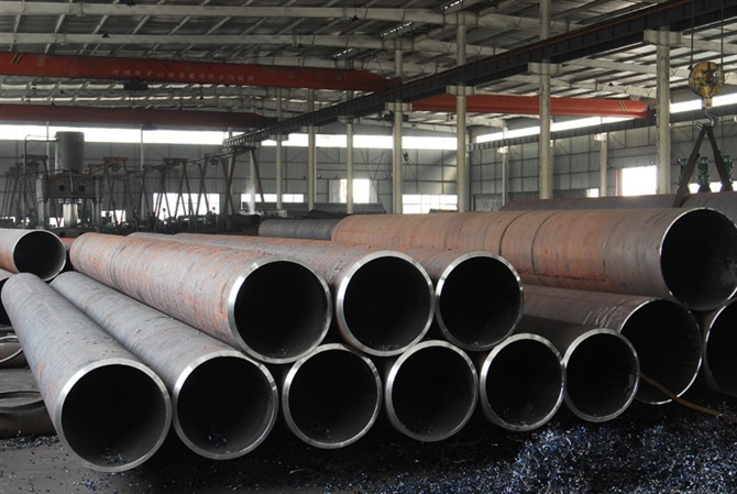 DIN 17175の合金鋼の管の炭素鋼のボイラー企業のための継ぎ目が無いボイラー管